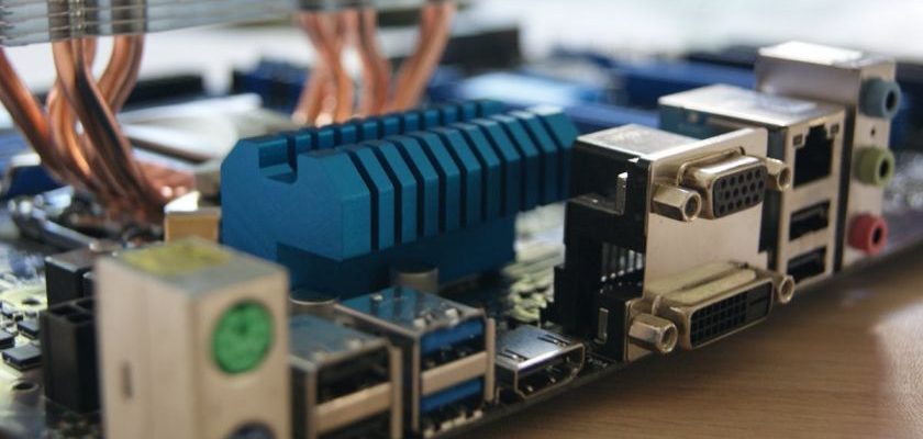Industrial Ethernet - Close-up of Working